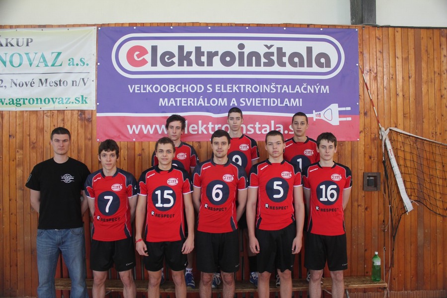 Volejbalový team - juniori v Novom Meste nad Váhom